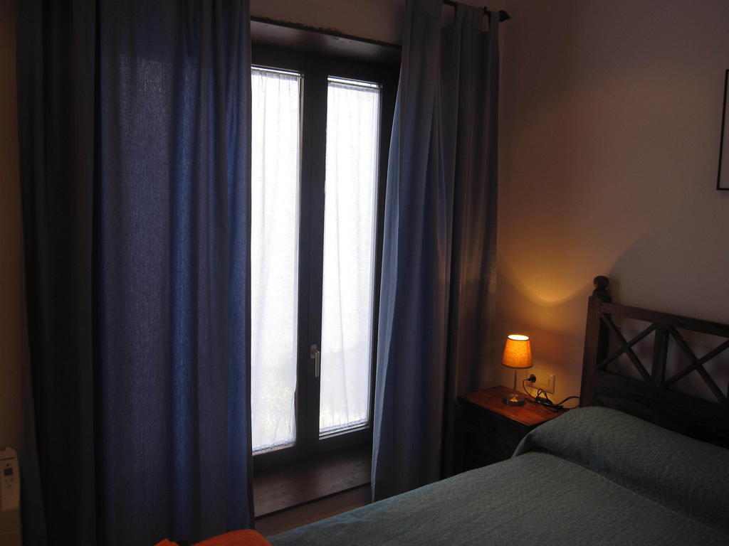 La Casita Azul De Chillaron Guest House Chillaron De Cuenca Rom bilde